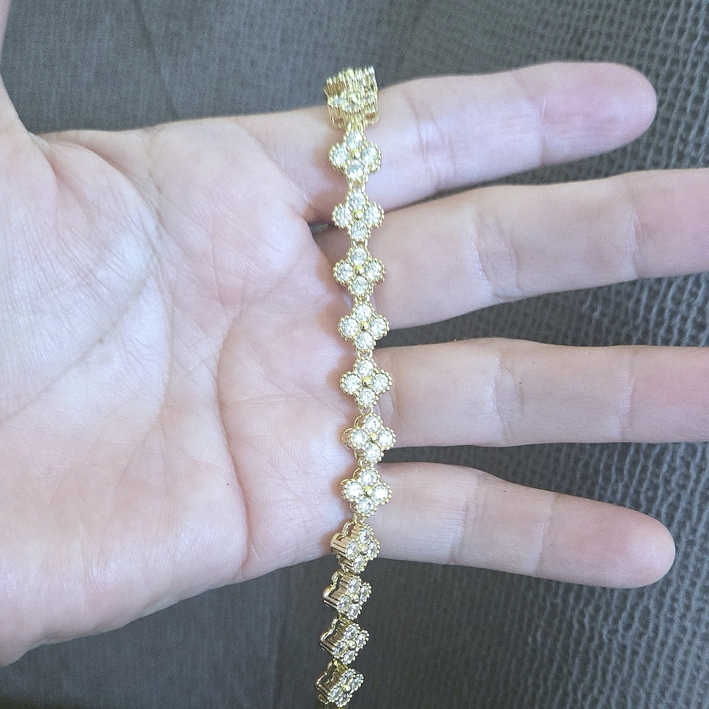 Gemelli👭 "Annie" Gold💛 Clovers🍀 Bracelet - NWT - Picture 5 of 16